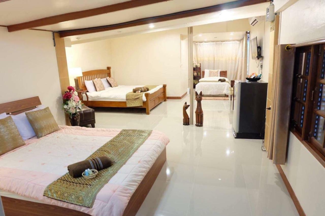 Binlar Guesthouse Phra Nakhon Si Ayutthaya Exterior foto